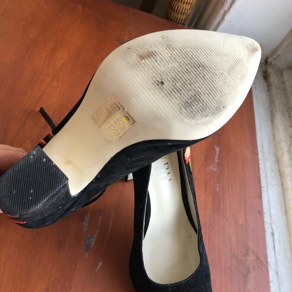 !!SOLD!! SUPER UNIQUE EMBROIDERED HEELS SIZE 7 - Picture 4 of 4